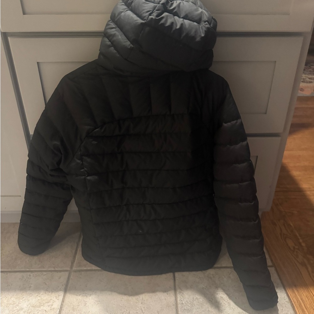 L.L. Bean Black and Yellow Puffer Jacket - Picture 5 of 6